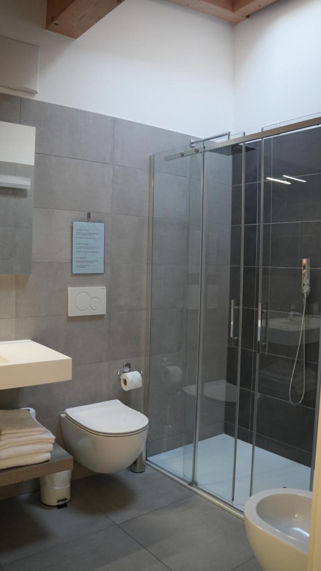 Casa Maria Apartments Riva del Garda Phòng bức ảnh
